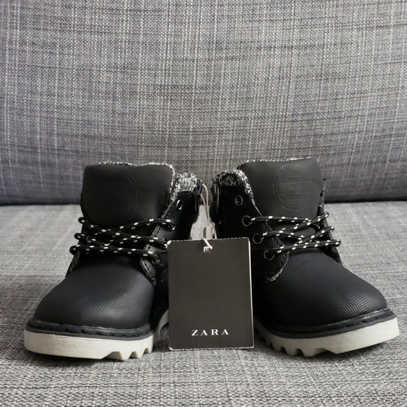 Zara Toddler High Top Boots - Picture 1 of 8
